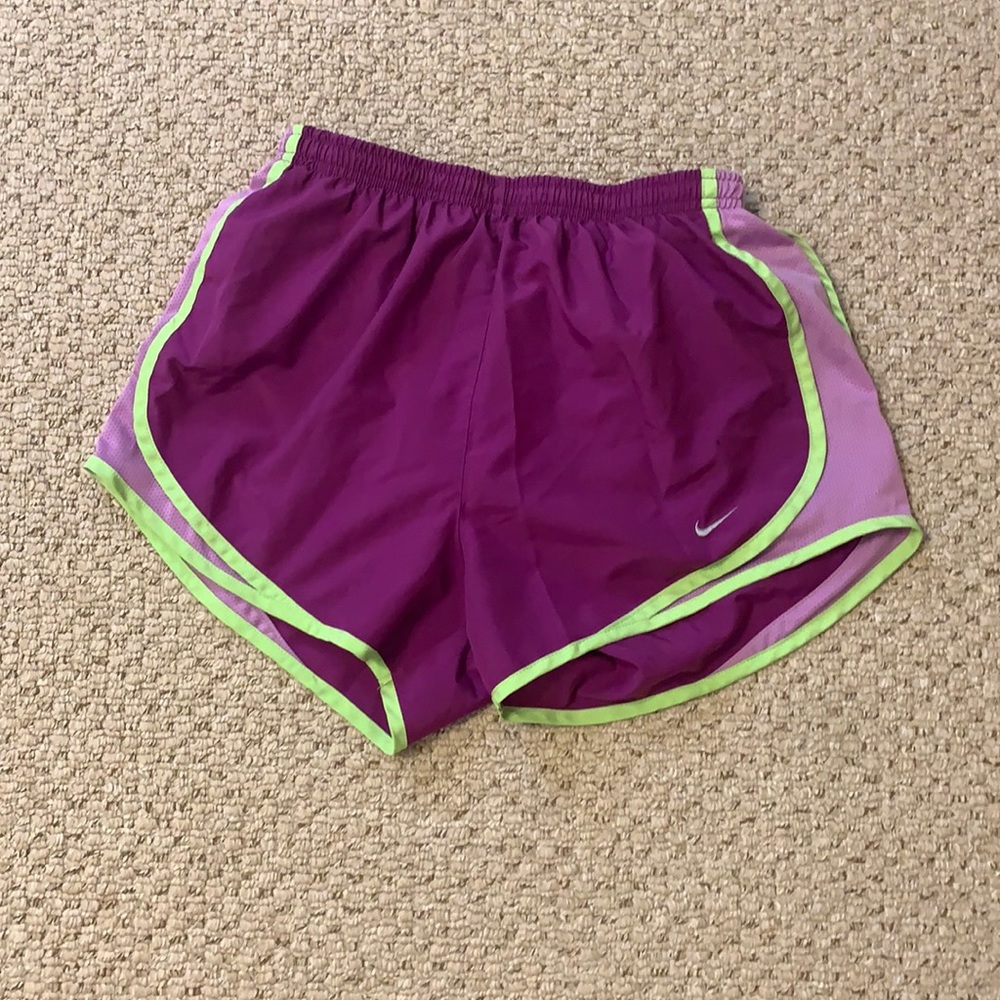 Nike women shorts
